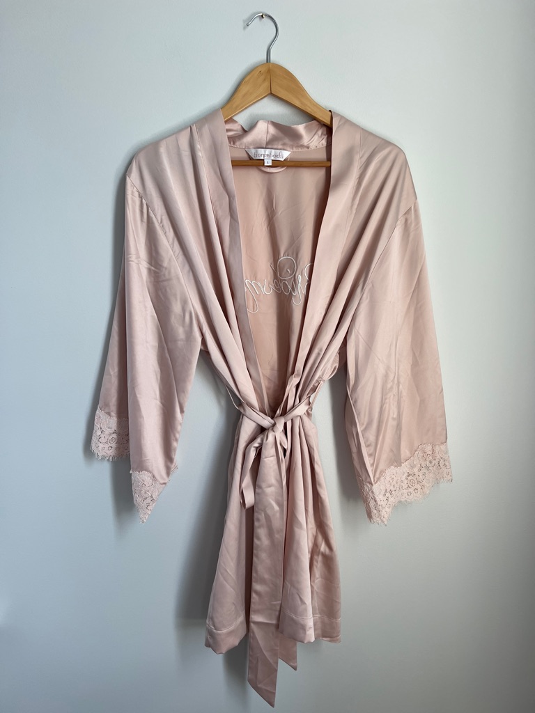 Embroidered 'Bridesmaid' Satin Charmeuse Robe In Light Blush Pink Size L — image 5 of 8